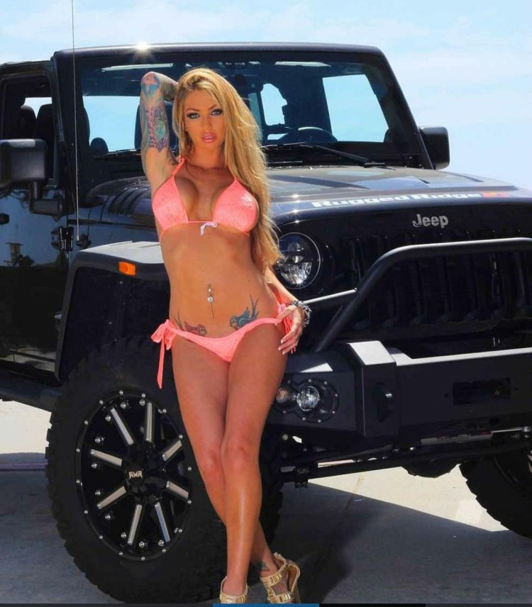 Jeep Wrangler Rubicon with a girl