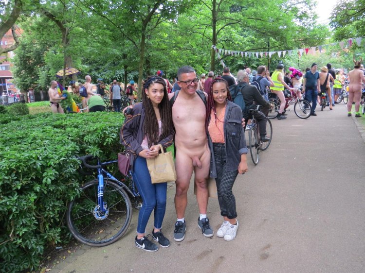 Chinese tourists CFNM WNBR