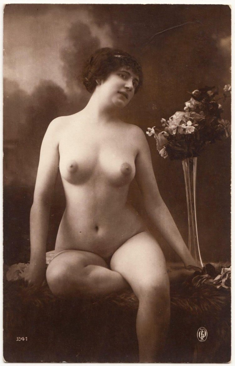 Beautiful naked women of the 19th century