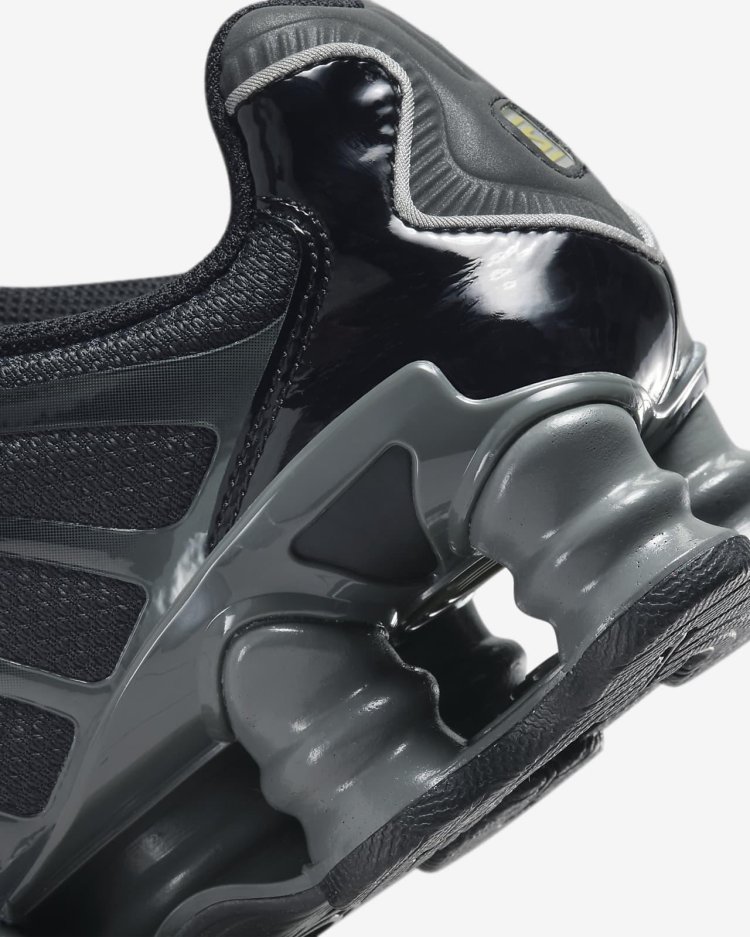 Nike Shox Black Silver