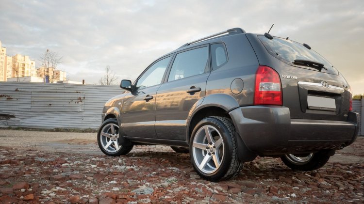 Hyundai Tucson JM r18