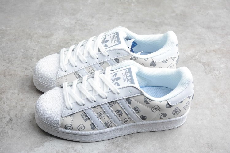 Adidas Superstar reflectors
