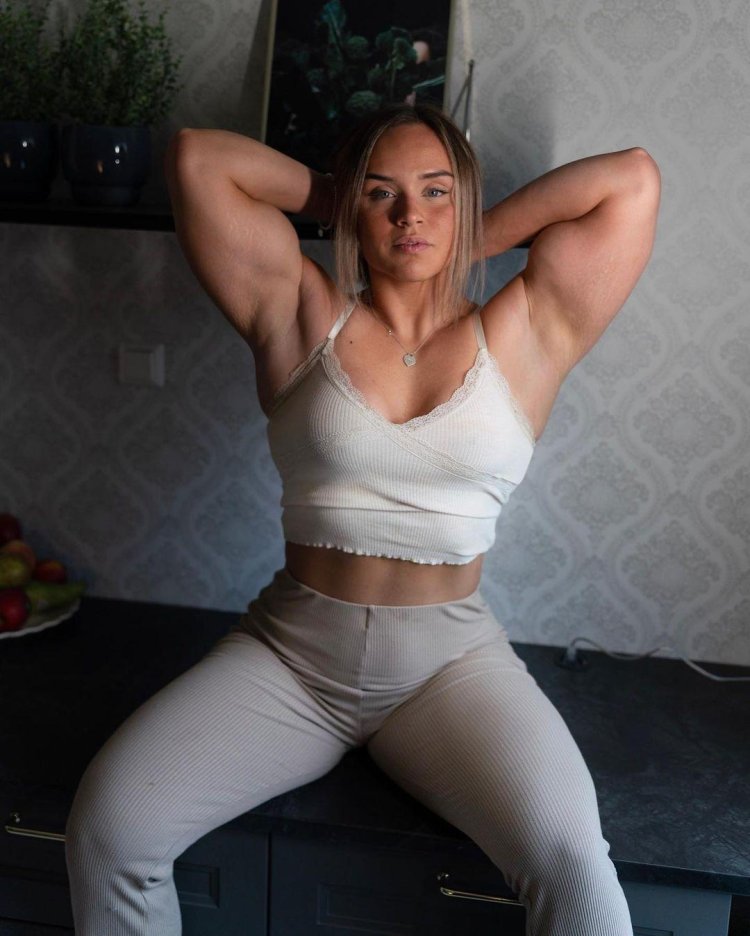 Melinda Lindmark Online