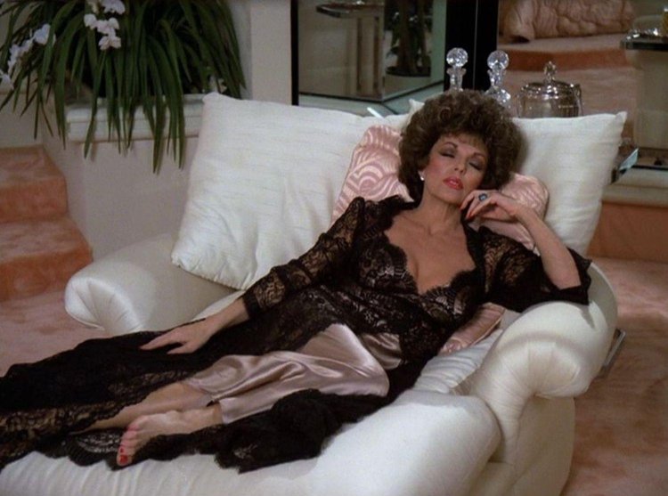 Joan Collins Aleksis Colbie