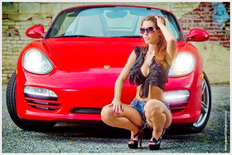 Porsche 911 and girl