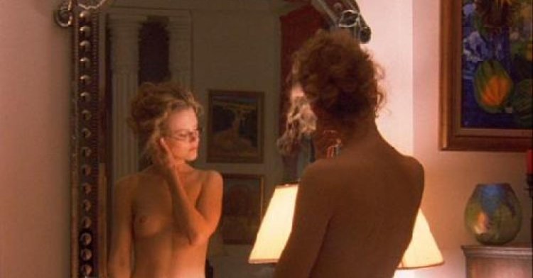 Nicole Kidman naked in the cinema
