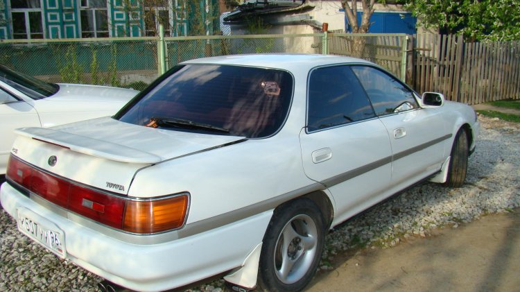 Toyota Karina 91