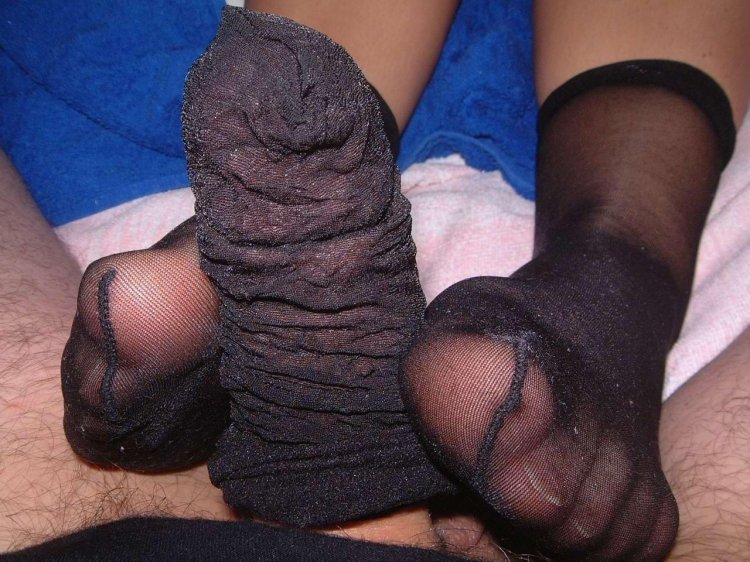 Kapron socks footjob