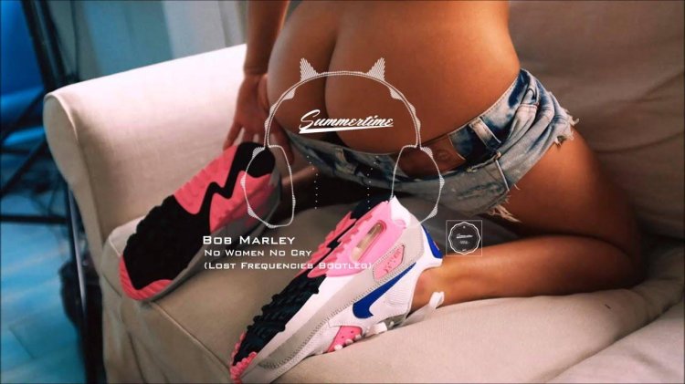 Girl in sneakers nude