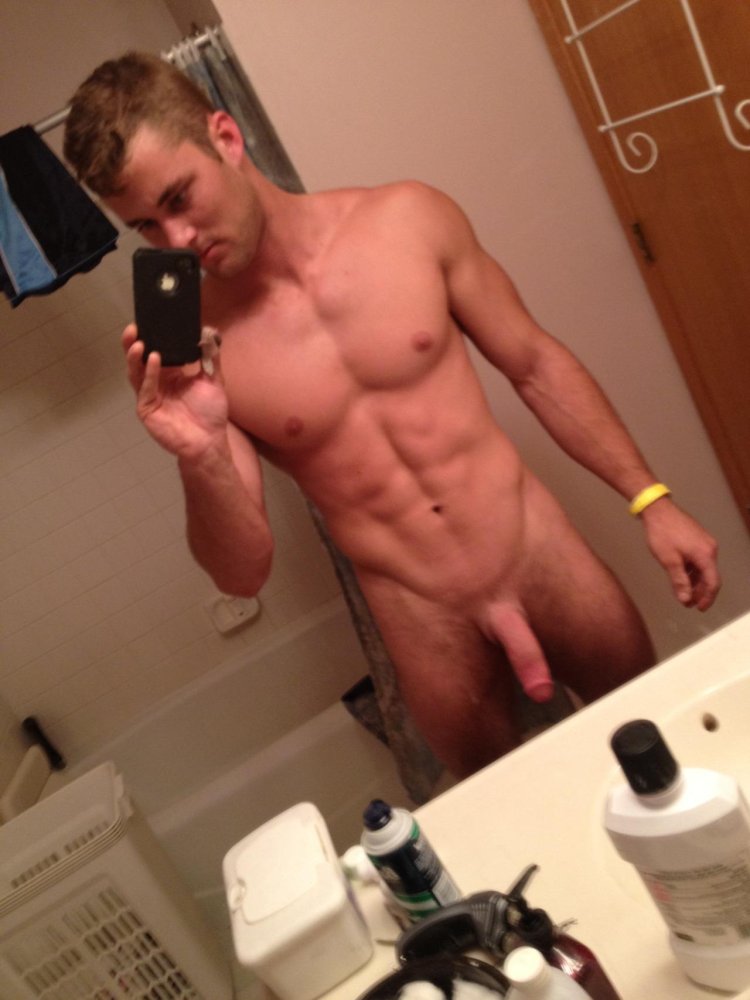 Naked Selfie men amateur