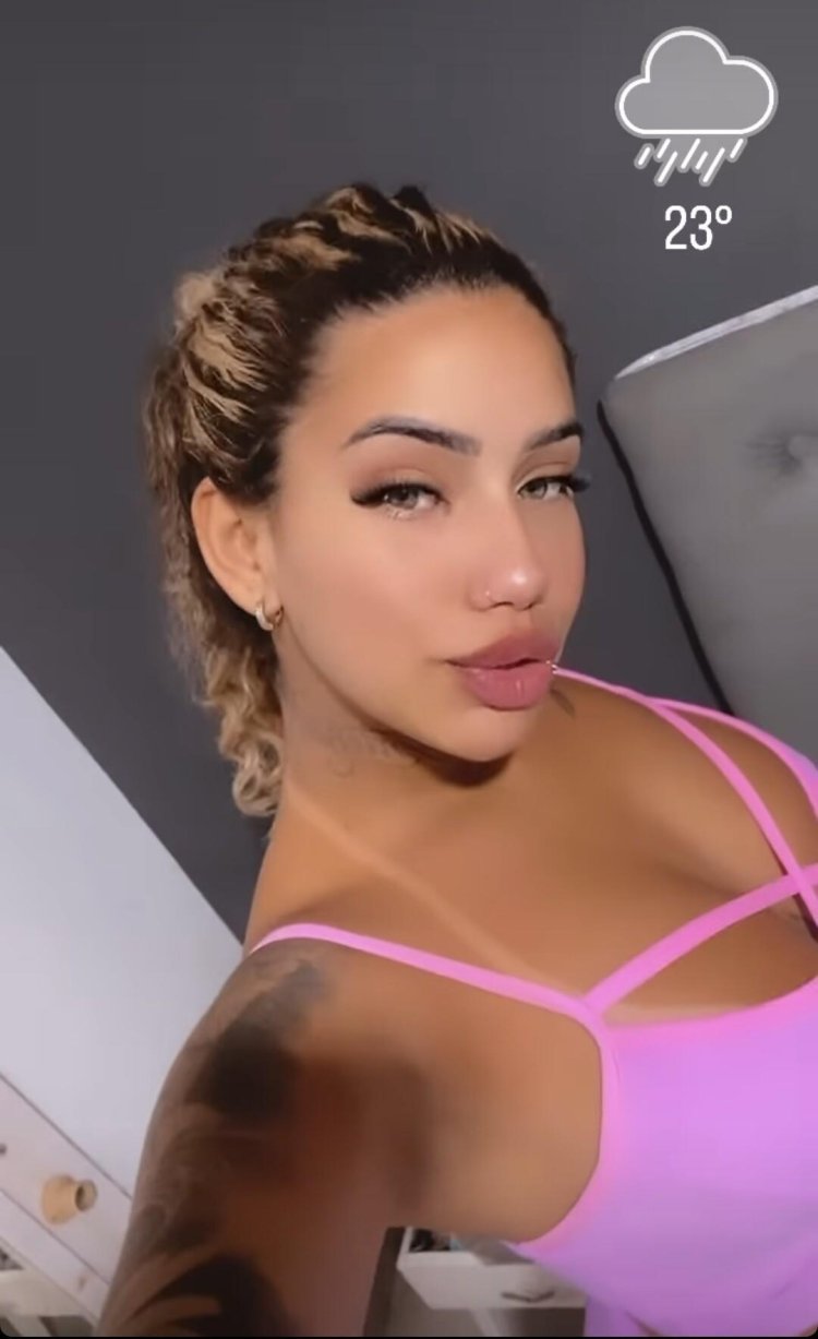 Alena Rapunzel is pregnant