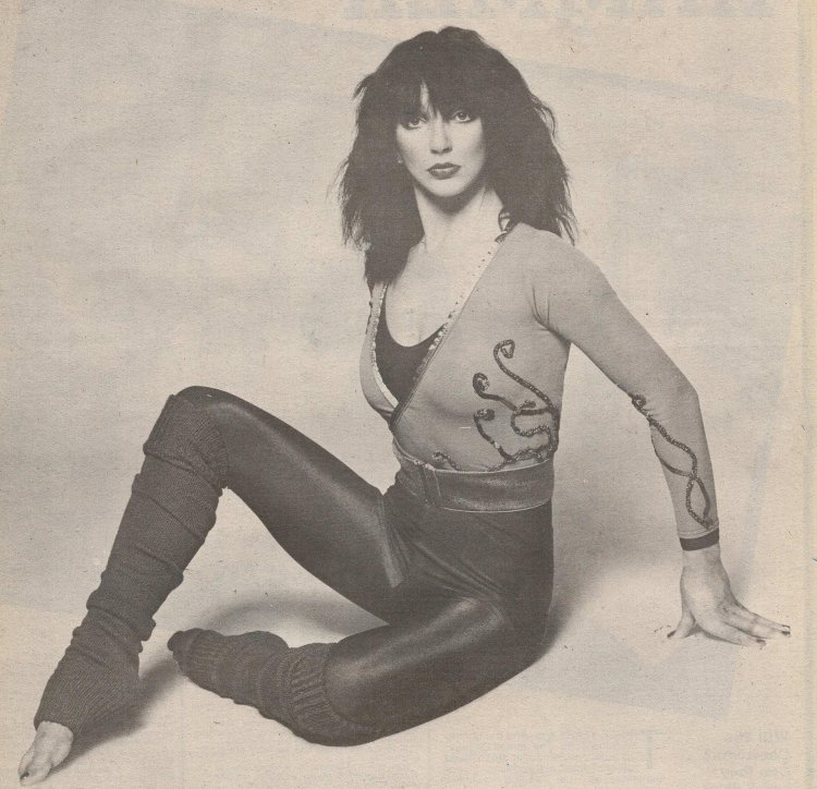 Kate Bush feet