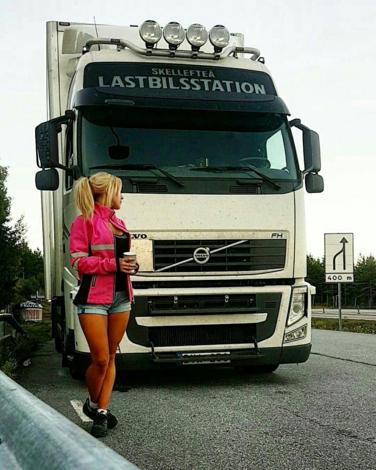 Angelica Larson Tmartelor