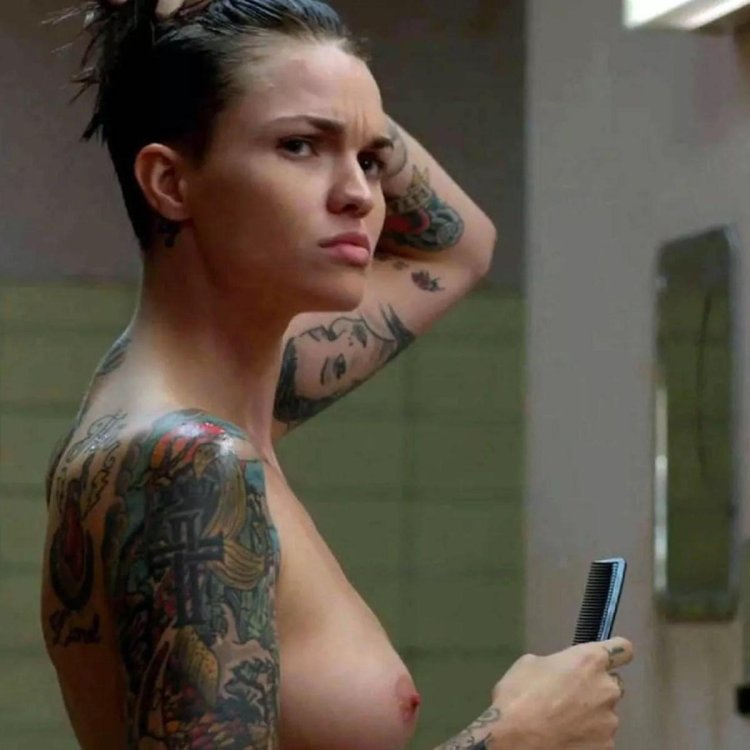 Ruby Rose Hot Maxim