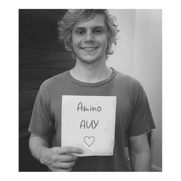 Evan Peters