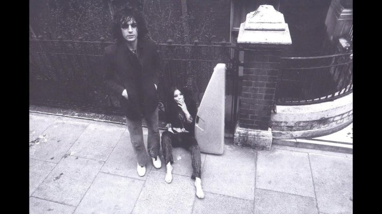 Sid Barrett and his girlfriend