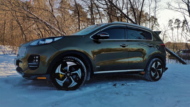 Splitter at KIA Sportage 4 Price