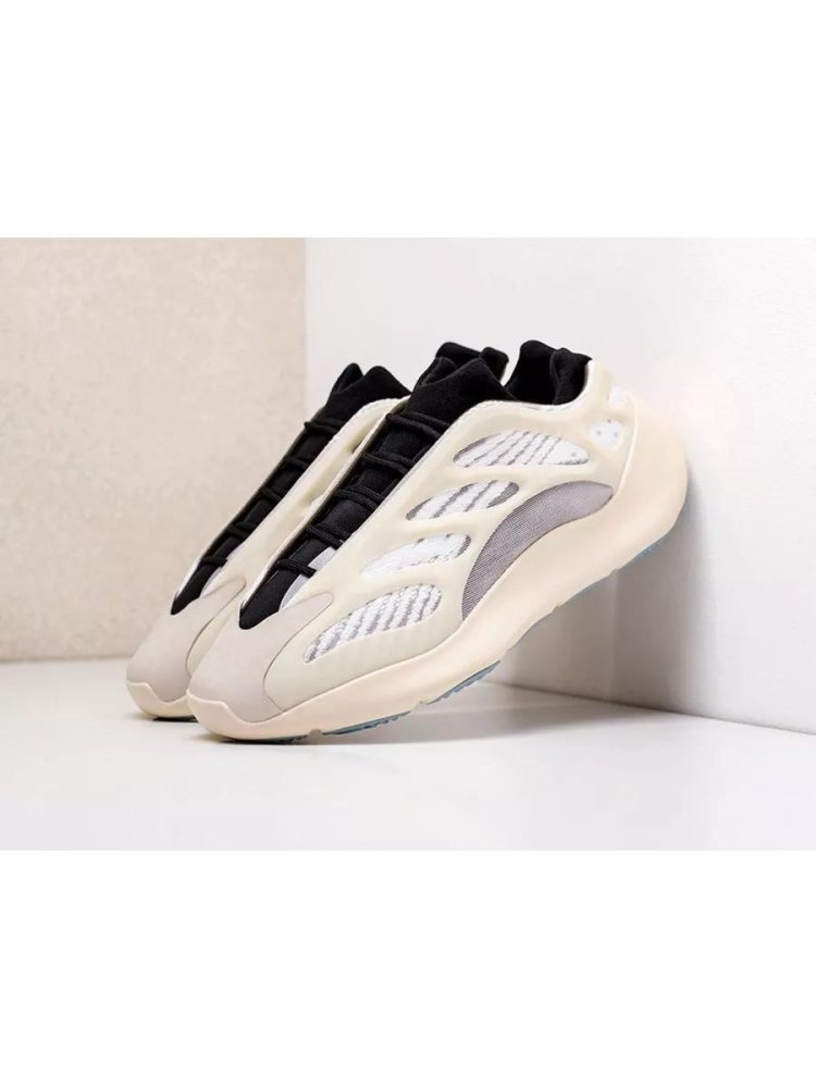 Adidas Yeezy Boost 700