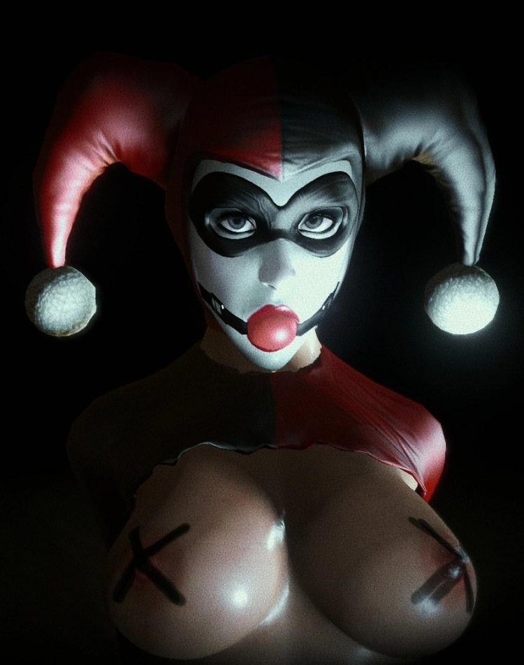 What does Harley Quinn Naked look like