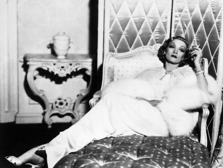 Marlene Dietrich photo