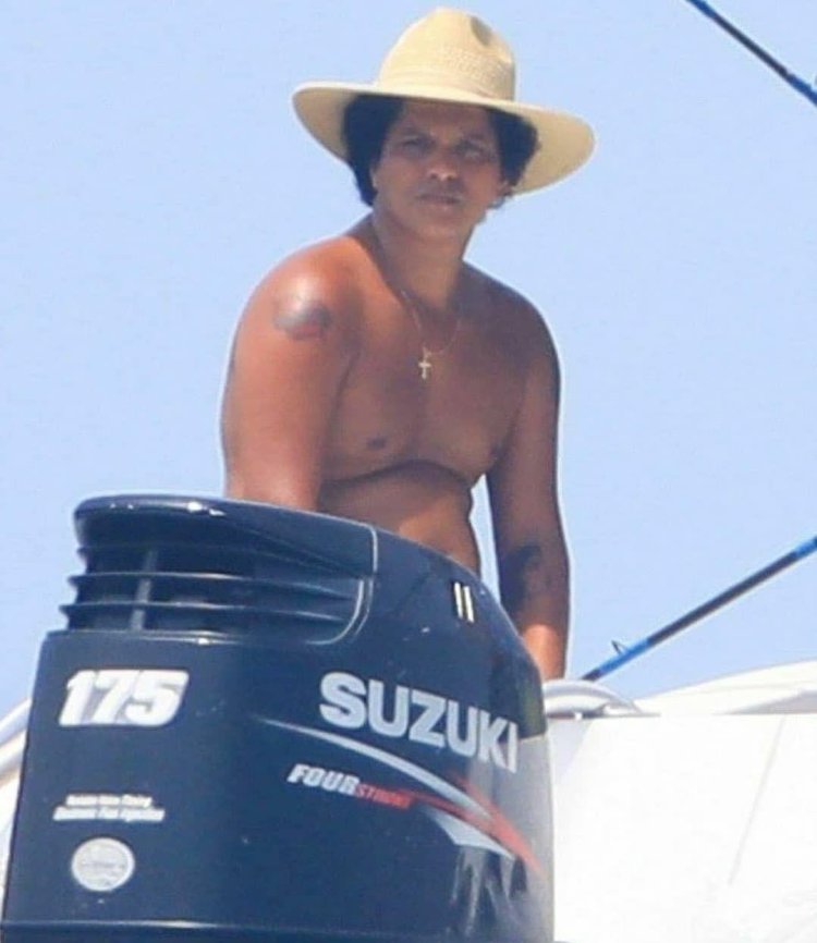 Bruno Mars on the beach