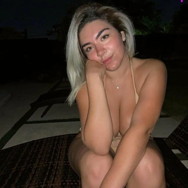 Nicki Nicole fake nude