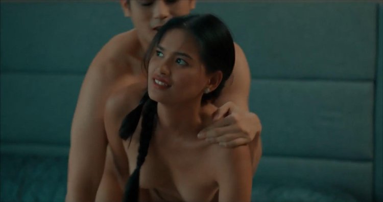 Deniz Esteban naked photo