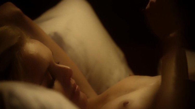 Cate Bosworth Naked in the film