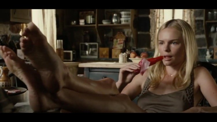 Kate Bosworth in the movie Straw Dogs