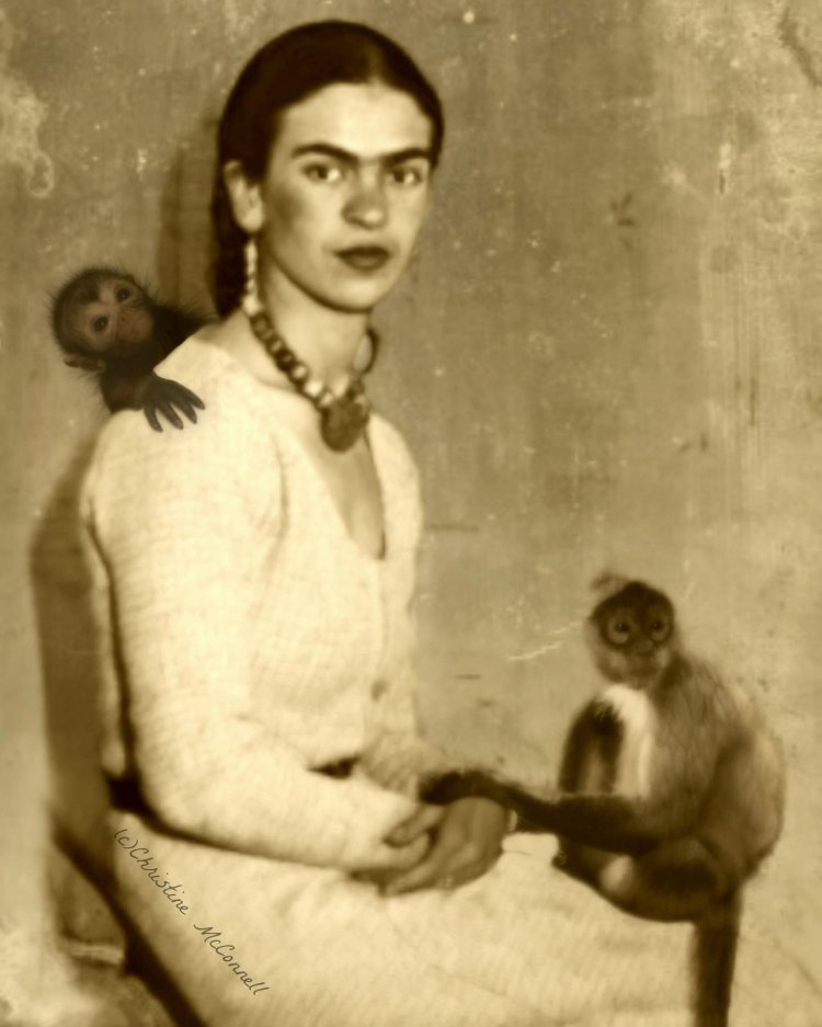 Frida Kalo with monkey