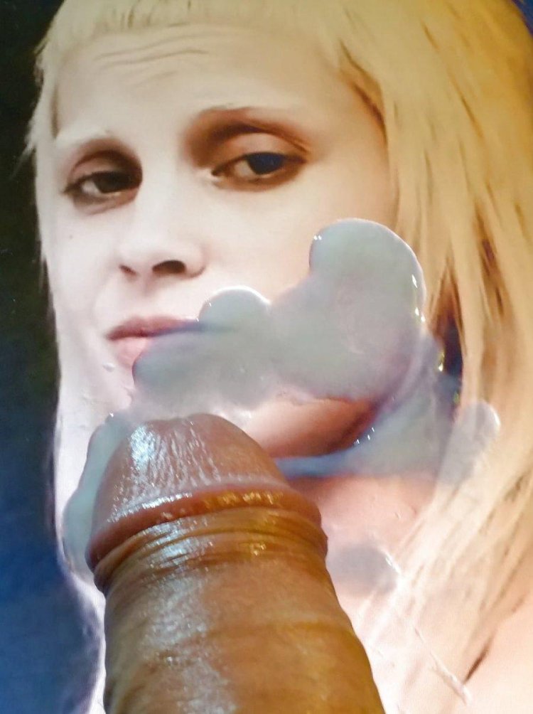 Jolandi Fisser without panties