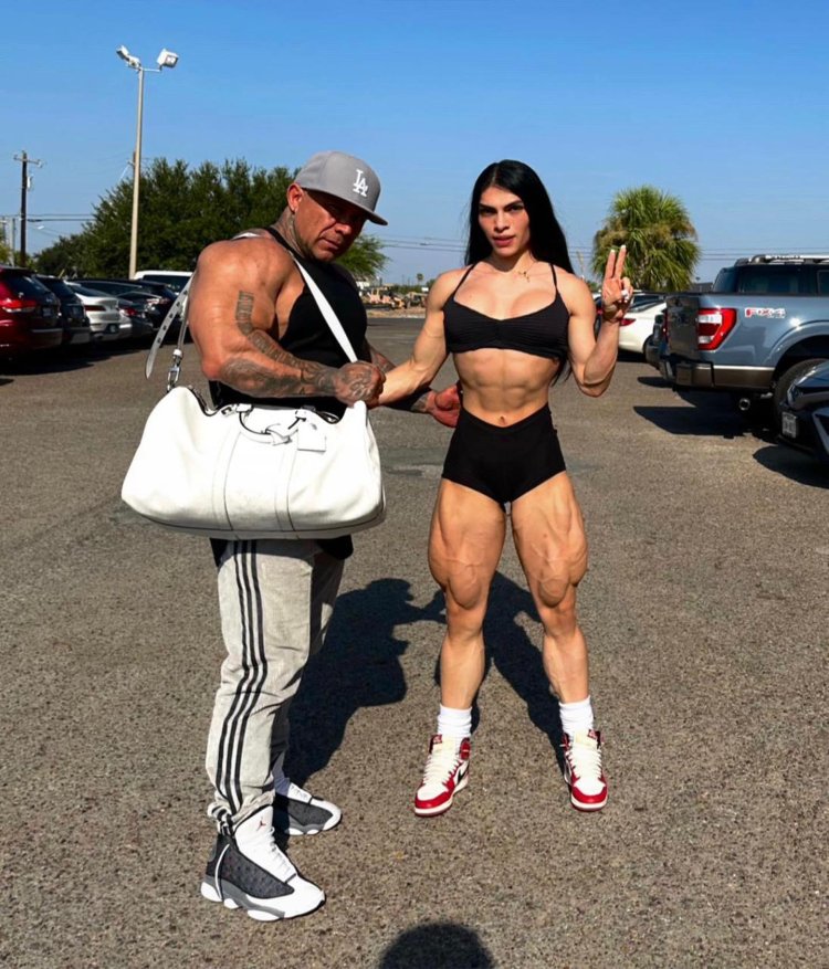 Jacqueline Rios muscle