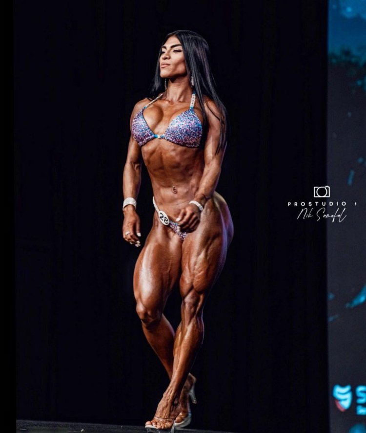 Jacqueline Rios muscle