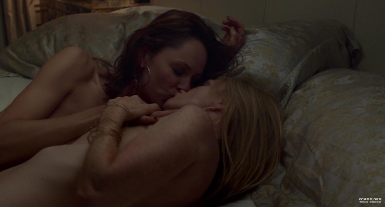 Naked Julianna Moore in the film Lesbian