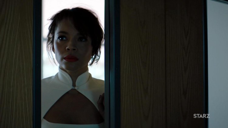 Carmen Ejoy satisfies