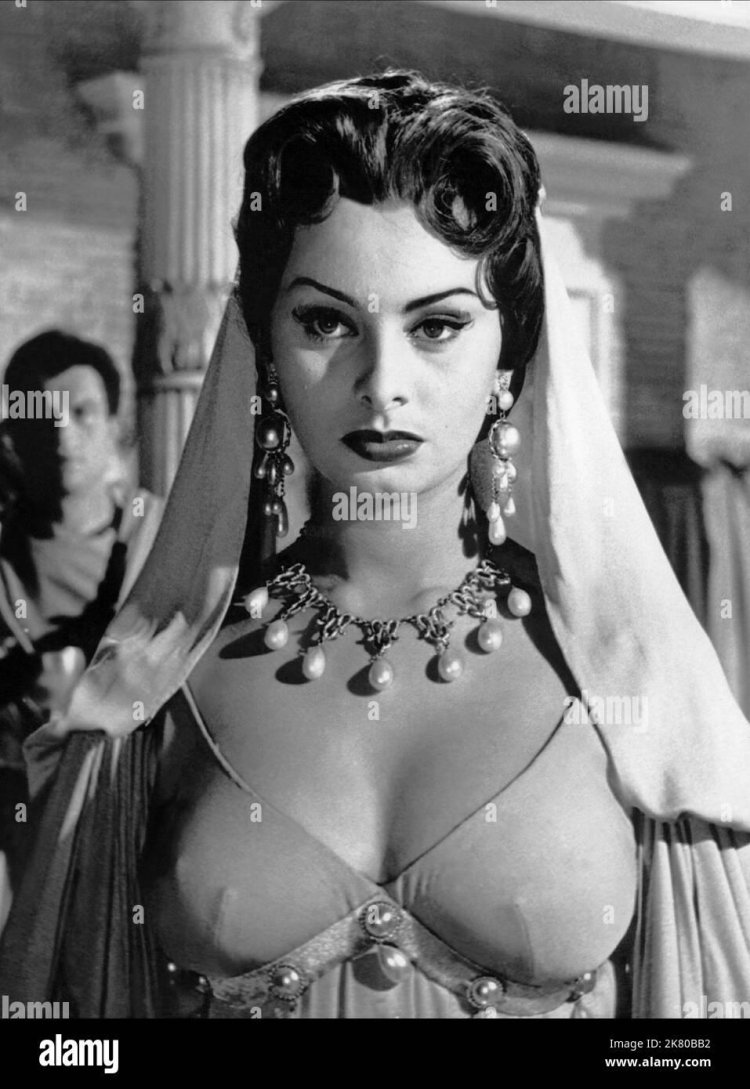 Gina Lollobride