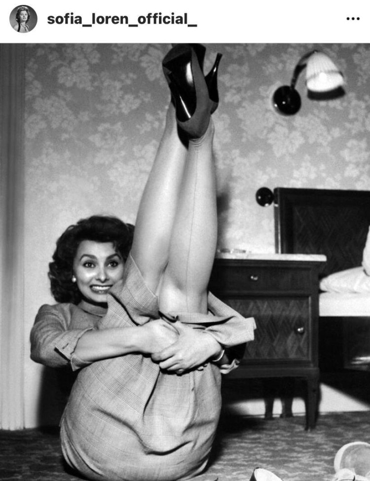 Sophie Loren in youth Figure and Naked