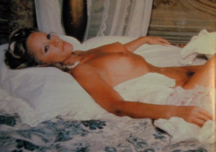 Ursula Andress naked
