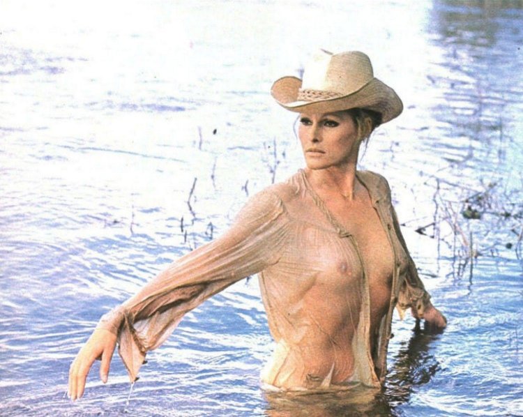 Ursula Andress Pornoles
