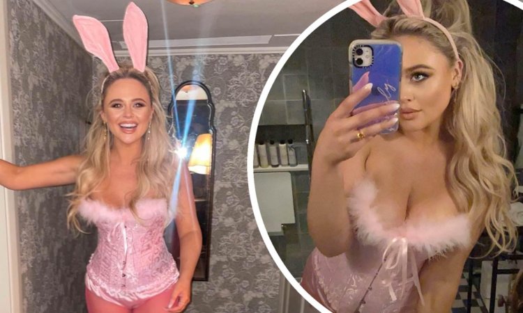 Princess Busty Bunny without a bra