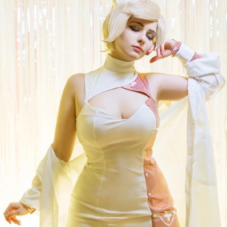 Mirikashi Cosplay Mercy