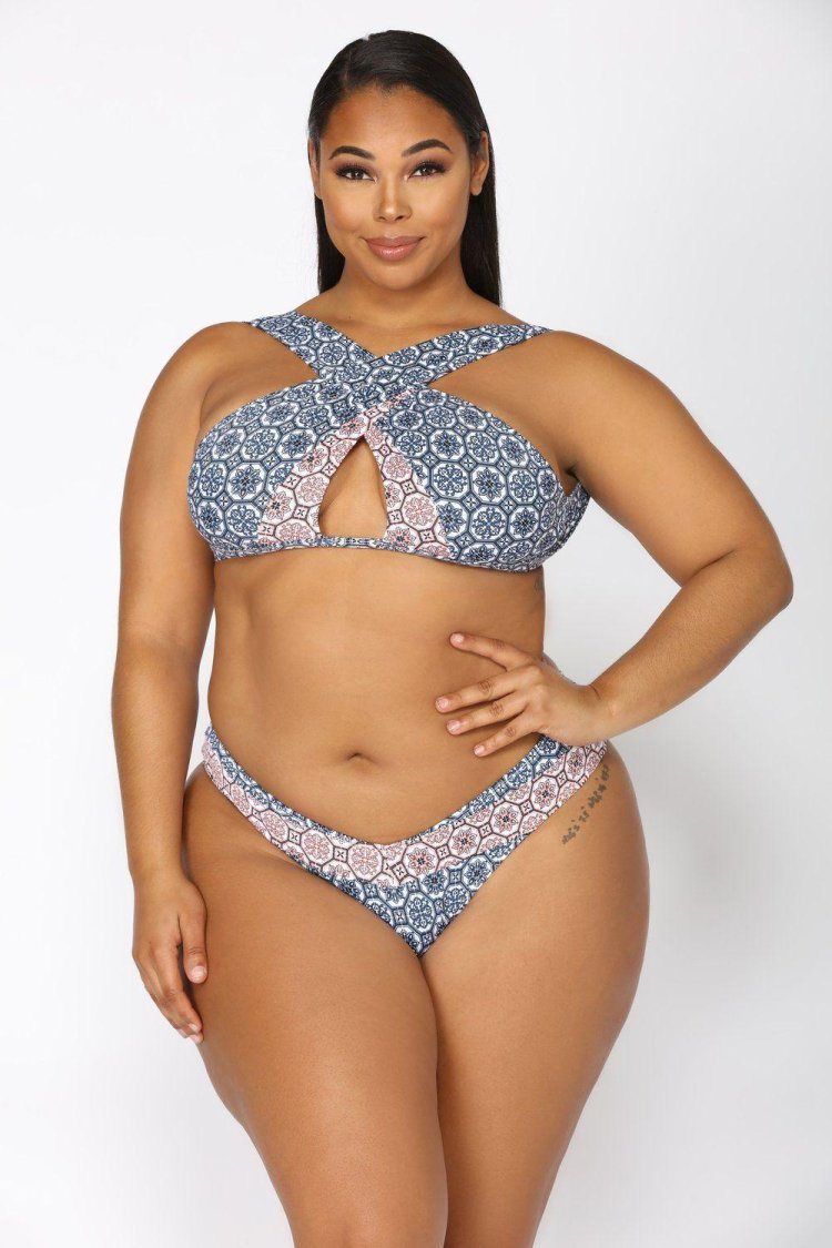 Tabria Majors model Plus-Size 18