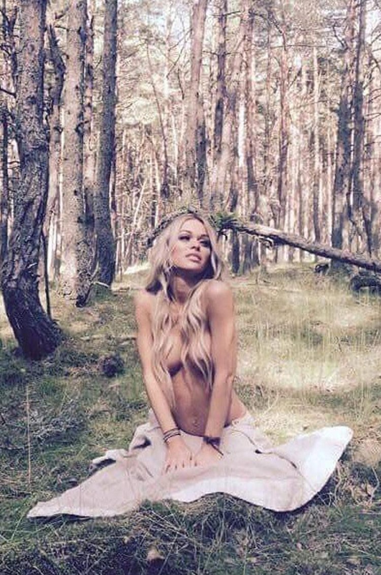 Naked Anna Khilkevich Maxim