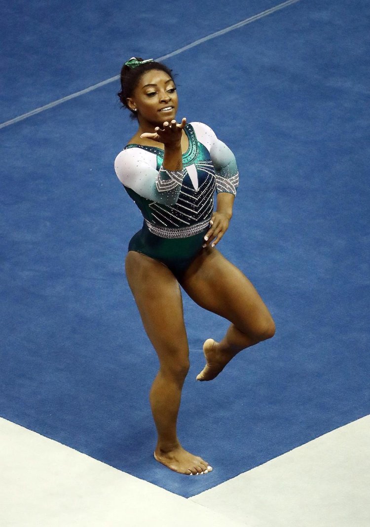 Dayana DOS SANTOS GYMINAST