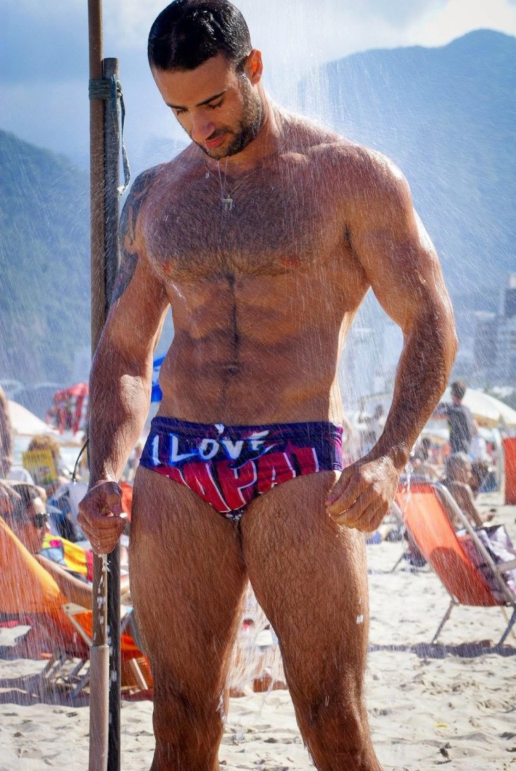 Eliad Cohen with boyfriend