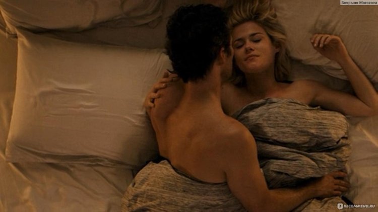 Isabelle Lucas in the film Loft