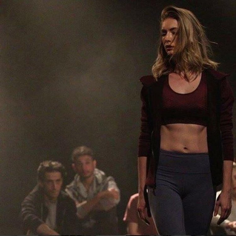 Yasemin Allen Return Back