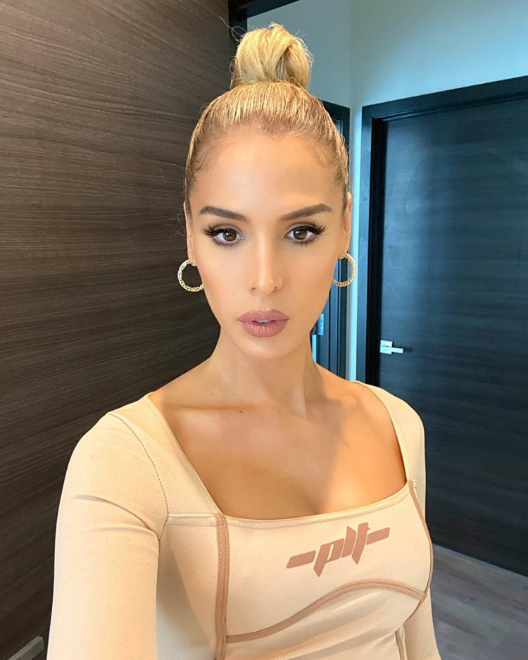 Christopher Roman Carmen Carrera