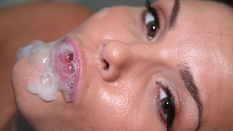 Cumshot on the face close -up