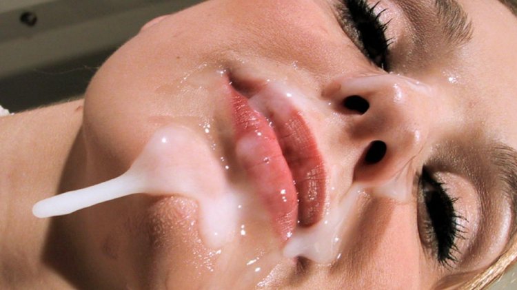 Thick cumshots on the lips